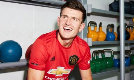 Manchester United: World record fee for a defender