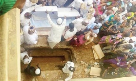 Baba Suwe Buried Amid Tears, Eulogies