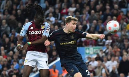 10-Man Burnley Draw Aston Villa To Brighten Chances Of Escaping The Drop