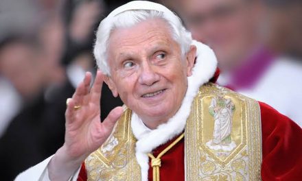 Pope Francis Emeritus, Ratzinger Is Dead