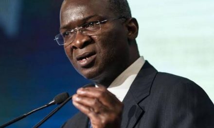 Fashola Shades Obasanjo, Says Buhari Repaired Road To His House