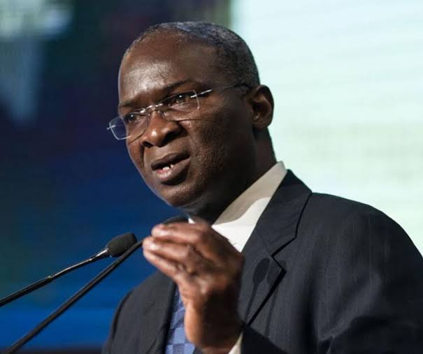 Fashola Shades Obasanjo, Says Buhari Repaired Road To His House