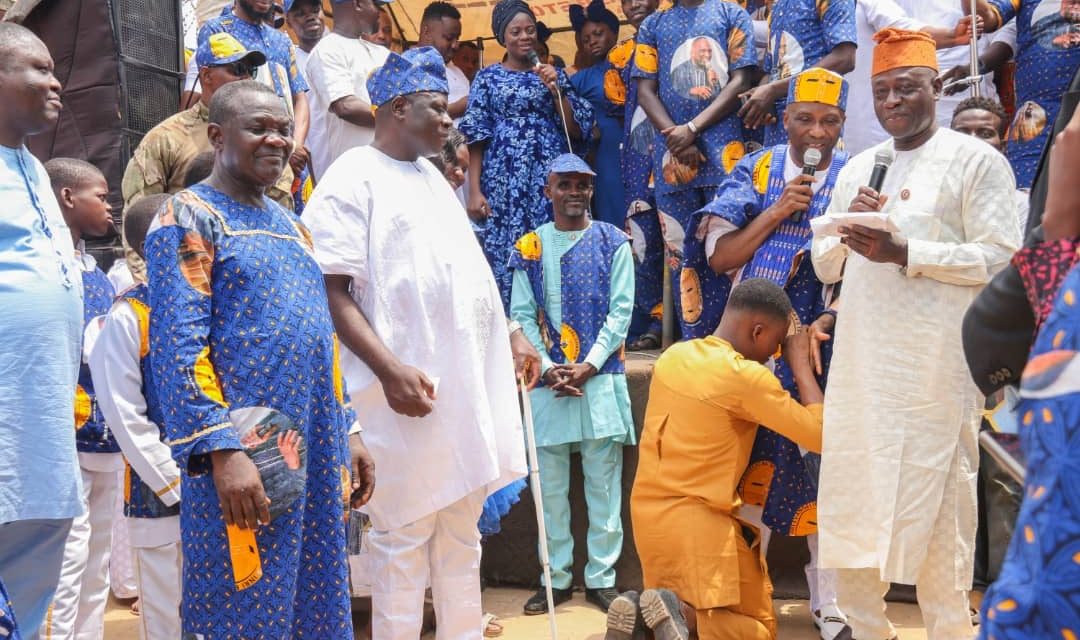 Primate Ayodele Present SUV As Car Gift To Media Aide, Osho Oluwatosin On Birthday