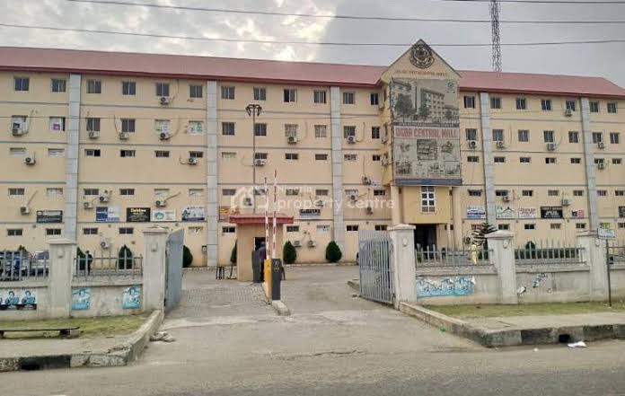 LASG Seals Ogba City Mall, Ajah Market Over Environmental Infractions