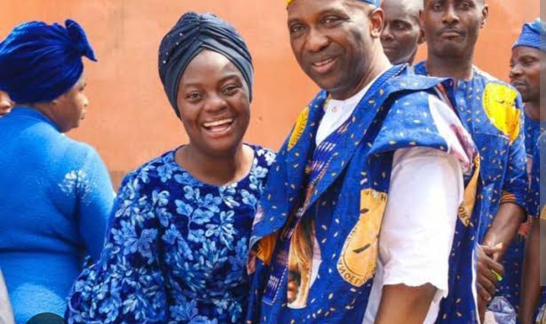 Primate Ayodele Gifts Gospel Singer, Yinka Alaseyori N2.5 Million For Being Humble, Respectful