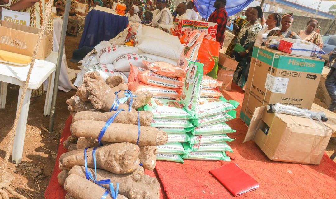 Primate Ayodele Holds Second Edition Of Palliative Market, Give Out Five Cars