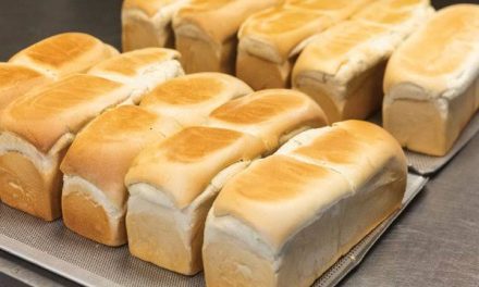Nigerians Lament Rise In Price Of Bread, As Bakers Association Give Reasons For The Hike