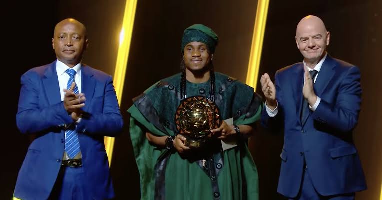 Nigeria’s Ademola Lookman Crowned Africa Footballer Of The Year; As Nnadozie Wins Best Goalkeeper Award