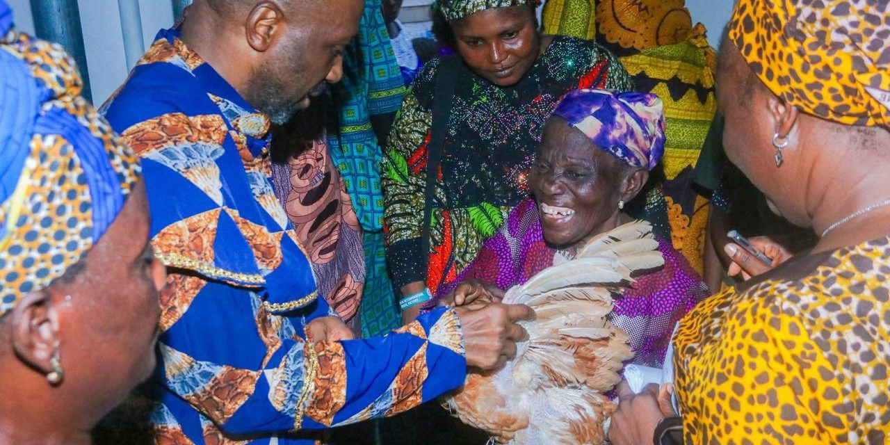 Eid-El-Fitr: Primate Ayodele Distributes Bags of Rice, Chicken, Others to Muslims 
