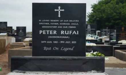 Tear Flows As Former Super Eagles Goalkeeper, Peter Rufai Is Buried Amid Criticism Of NFF’s Non Challant Attitude