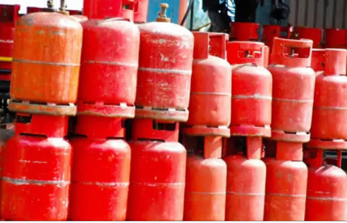 Nigerians Groan As Price Of Cooking Gas Skyrockets, Scarce